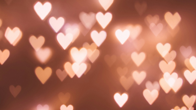 Valentinsgeschäft in Deutschland: Konsumverhalten stabil, aber leicht rückläufig - Quelle: Freestocks/Unsplash